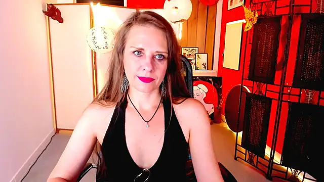 EmiliaBedy online show from June 10, 2026, 9:10 am
