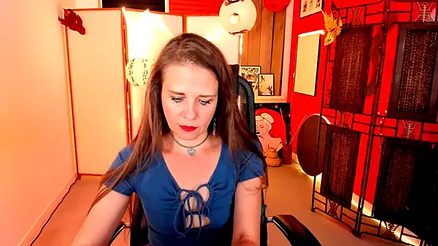 Snapshot of EmiliaBedy chatting on June 26, 2026, 5:13 am EmiliaBedy online show from June 26, 2026, 5:13 am