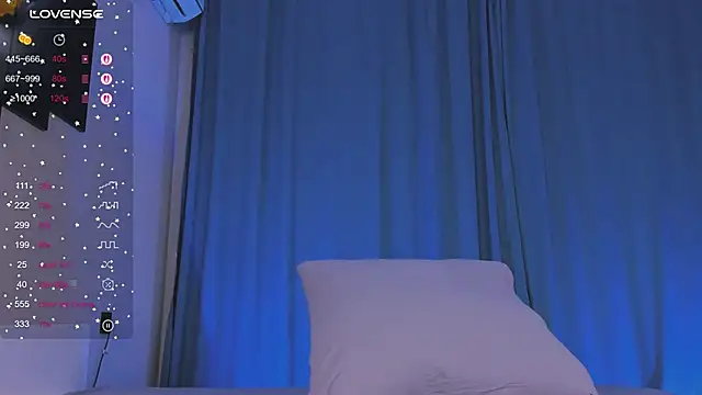 Shiny Jennifer online show from November 13, 2025, 5:22 am