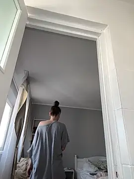 bunnythetailor online show from February 20, 2025, 12:25 pm