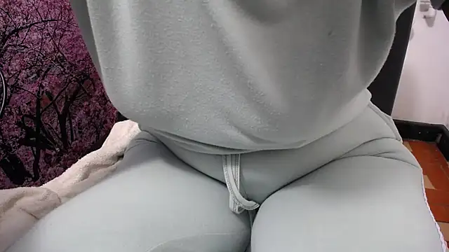 susy pervertt online show from December 1, 2025, 3:35 pm