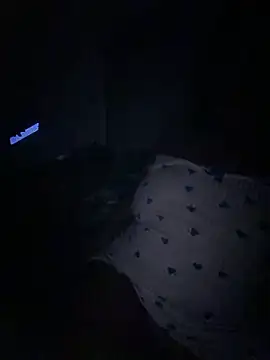 Boneca25 online show from March 6, 2026, 8:48 pm