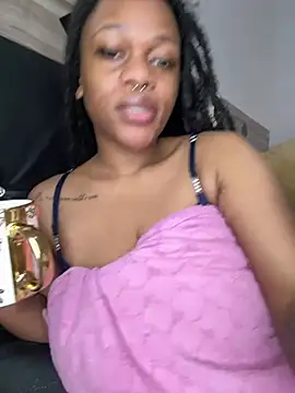 Snapshot of Boneca25 chatting on June 26, 2026, 11:16 am Boneca25 online show from June 26, 2026, 11:16 am