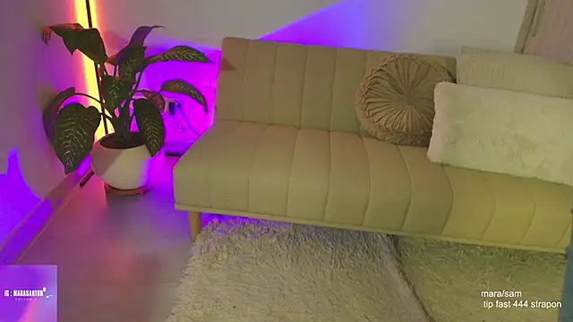 Mara Santoro online show from November 14, 2025, 11:08 pm