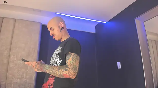 kaletattoo online show from February 15, 2026, 12:04 pm