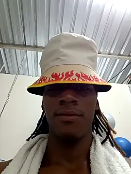 SlykaandpettterX online show from February 13, 2025, 4:54 am