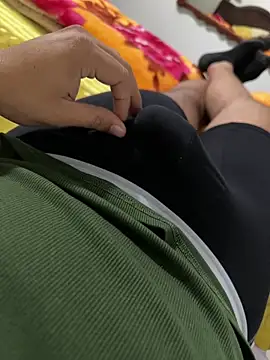 pdesangr online show from February 12, 2026, 1:27 am