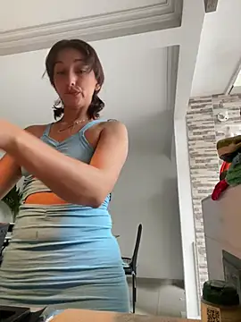 vicky  skinny 1 online show from February 20, 2025, 2:35 pm