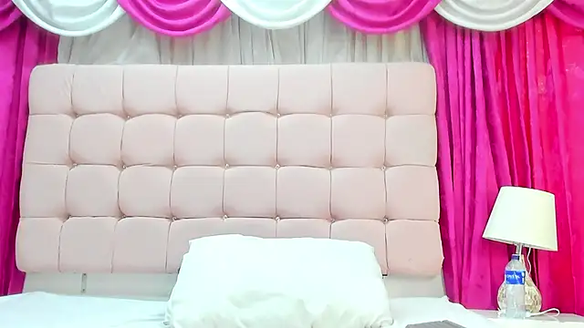 CanelaDevil  online show from September 29, 2025, 8:14 pm