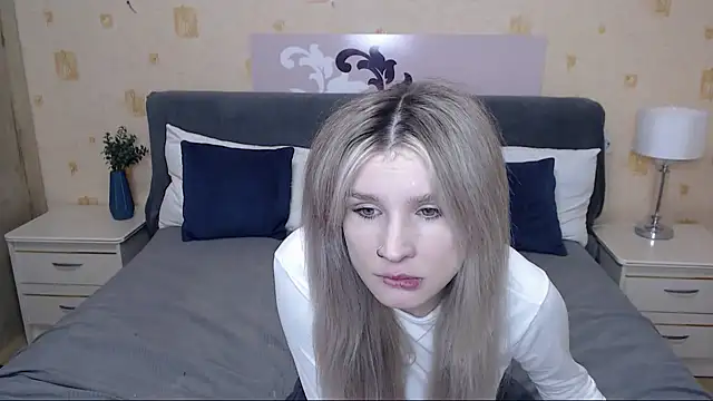 Chloe Addison online show from September 18, 2025, 8:12 pm