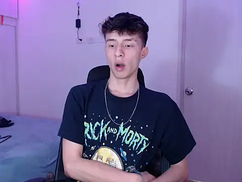 Juanmres online show from March 13, 2026, 6:24 pm