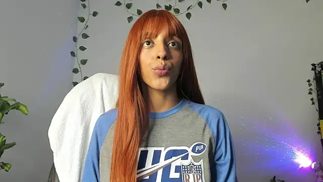 viankaa miller online show from March 11, 2025, 2:21 am