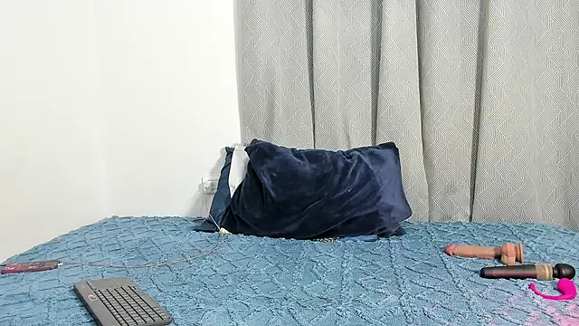 viankaa miller online show from September 12, 2025, 6:13 am