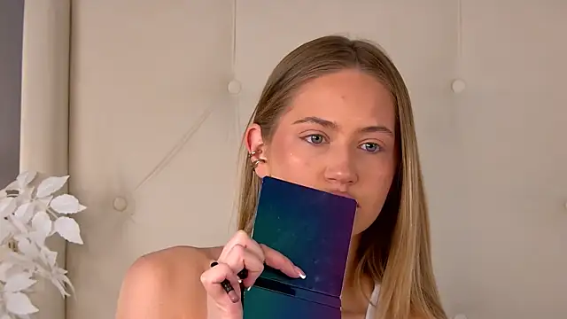 ur wet dreams online show from March 2, 2026, 4:24 am