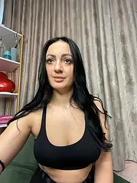 RaisaSalvi online show from February 17, 2026, 10:56 am