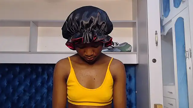 Snapshot of YoungDiva69 chatting on October 26, 2025, 6:58 am YoungDiva69 online show from October 26, 2025, 6:58 am