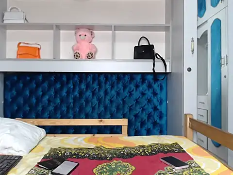 YoungDiva69 online show from March 31, 2026, 7:05 pm