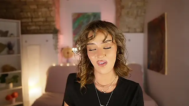 Clara Nia online show from February 27, 2025, 10:31 pm