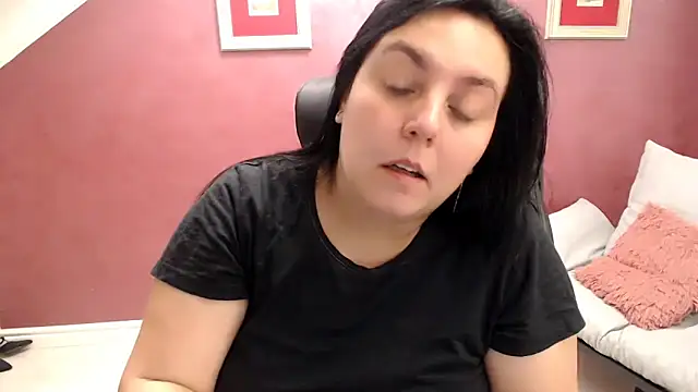 Snapshot of Wetandnaughtyxx chatting on September 13, 2025, 7:08 am Wetandnaughtyxx online show from September 13, 2025, 7:08 am