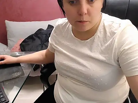 Snapshot of Wetandnaughtyxx chatting on March 19, 2025, 8:55 am Wetandnaughtyxx online show from March 19, 2025, 8:55 am