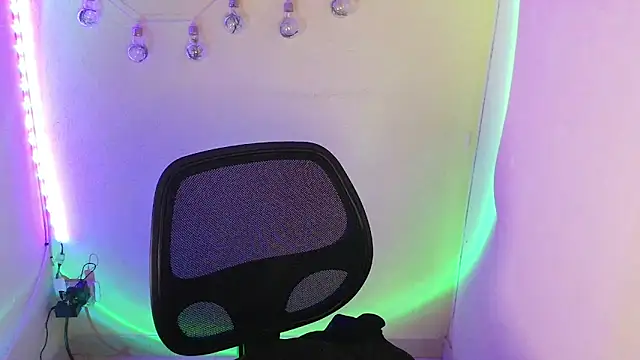 Snapshot of Lya1_ch chatting on March 3, 2026, 9:33 pm Lya1 ch online show from March 3, 2026, 9:33 pm