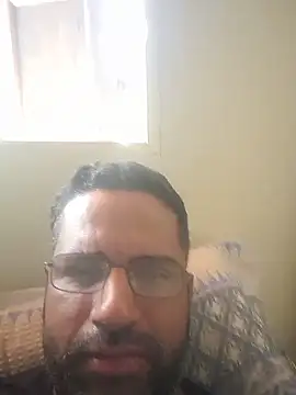 Snapshot of DOMINADOR5 chatting on March 6, 2025, 10:52 am DOMINADOR5 online show from March 6, 2025, 10:52 am