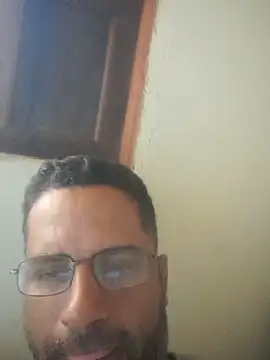 Snapshot of DOMINADOR5 chatting on February 28, 2025, 11:58 am DOMINADOR5 online show from February 28, 2025, 11:58 am