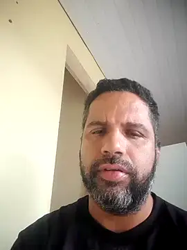 Snapshot of DOMINADOR5 chatting on February 12, 2025, 11:07 am DOMINADOR5 online show from February 12, 2025, 11:07 am