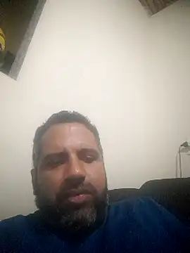 Snapshot of DOMINADOR5 chatting on February 11, 2025, 4:11 am DOMINADOR5 online show from February 11, 2025, 4:11 am