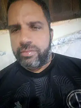 Snapshot of DOMINADOR5 chatting on February 11, 2025, 11:22 pm DOMINADOR5 online show from February 11, 2025, 11:22 pm