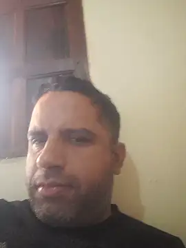 Snapshot of DOMINADOR5 chatting on February 24, 2025, 12:48 pm DOMINADOR5 online show from February 24, 2025, 12:48 pm