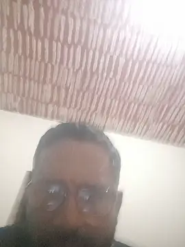 Snapshot of DOMINADOR5 chatting on March 14, 2025, 4:54 am DOMINADOR5 online show from March 14, 2025, 4:54 am