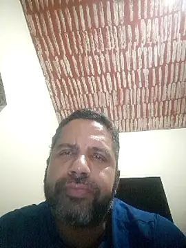 Snapshot of DOMINADOR5 chatting on February 11, 2025, 4:13 pm DOMINADOR5 online show from February 11, 2025, 4:13 pm