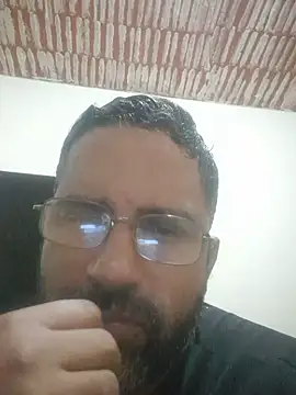 Snapshot of DOMINADOR5 chatting on March 15, 2025, 5:52 am DOMINADOR5 online show from March 15, 2025, 5:52 am