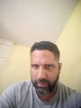 Snapshot of DOMINADOR5 chatting on February 15, 2025, 3:39 pm DOMINADOR5 online show from February 15, 2025, 3:39 pm