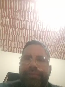 Snapshot of DOMINADOR5 chatting on March 3, 2025, 7:35 am DOMINADOR5 online show from March 3, 2025, 7:35 am