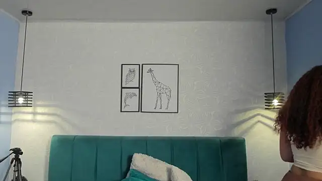 ninna curly online show from March 10, 2026, 3:32 am