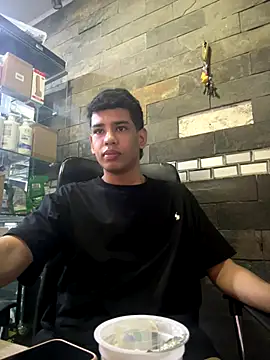 Santiago-Thompson online show from December 20, 2025, 9:28 pm