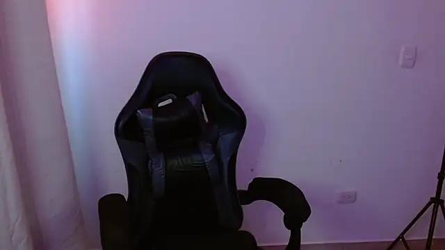 H3ll B0I online show from March 22, 2026, 10:11 pm