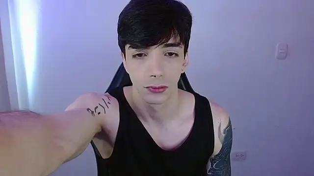 H3ll B0I online show from April 4, 2026, 6:03 pm