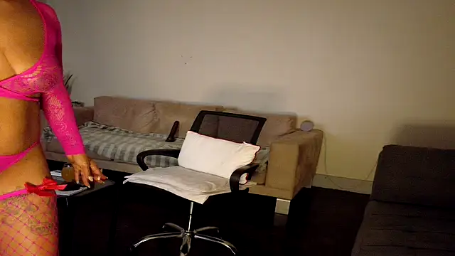 FreckleFaceBeauty online show from February 16, 2026, 4:55 am