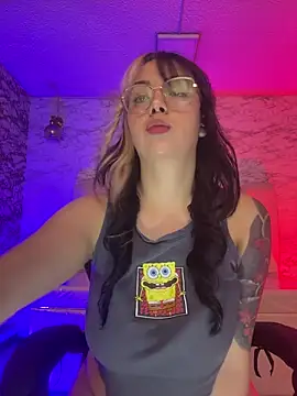 Hela v online show from March 18, 2026, 2:30 pm