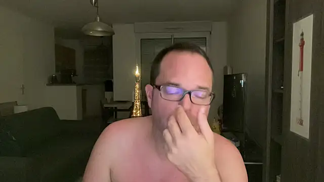 Snapshot of Funnyjul31 chatting on July 11, 2026, 1:22 pm Funnyjul31 online show from July 11, 2026, 1:22 pm