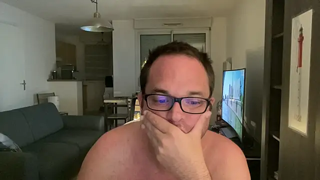 Snapshot of Funnyjul31 chatting on June 24, 2026, 4:49 pm Funnyjul31 online show from June 24, 2026, 4:49 pm
