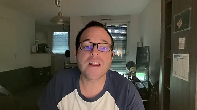 Funnyjul31 online show from February 15, 2026, 1:54 pm