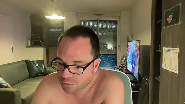 Funnyjul31 online show from February 23, 2026, 5:46 pm