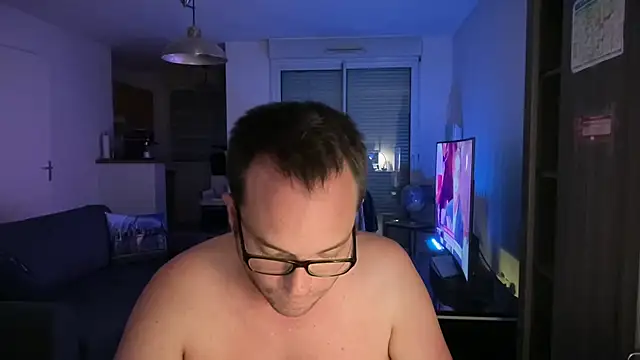 Funnyjul31 online show from September 24, 2025, 6:25 pm