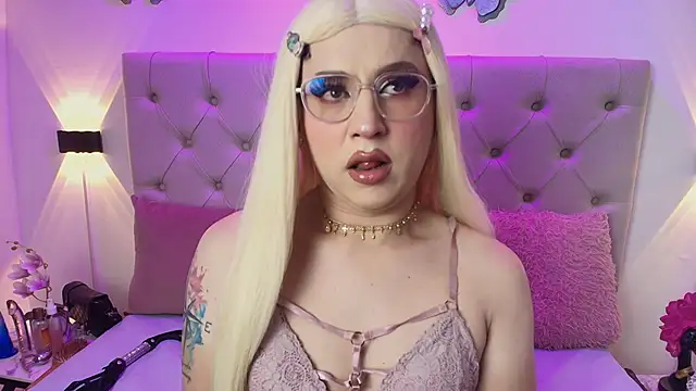 Alyssaa Hunter online show from March 5, 2025, 9:59 pm