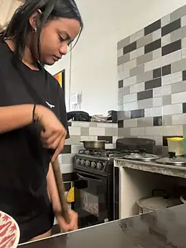 my cam online show from March 7, 2025, 5:06 pm