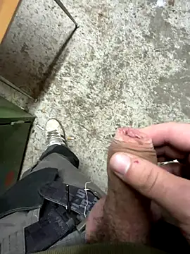 bigplut online show from November 15, 2025, 5:06 pm